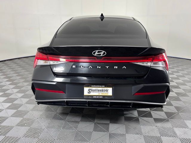 Used 2024 Hyundai Elantra Sedan