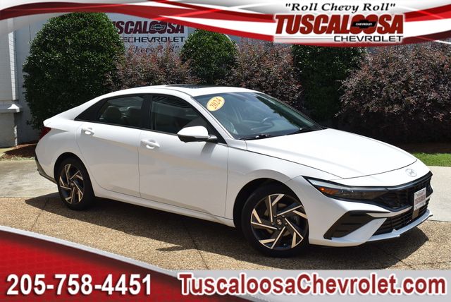 White 2024 Hyundai Elantra Sedan Front-Wheel Drive Continuously Variable Transmission