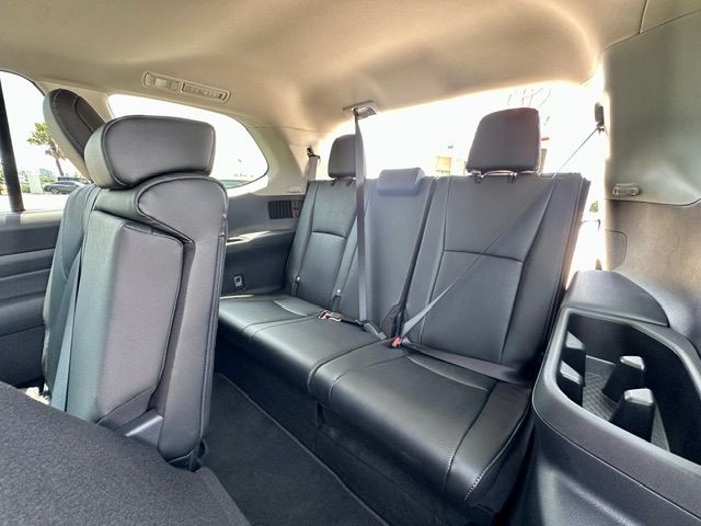 2026 Toyota Grand Highlander Limited - 10