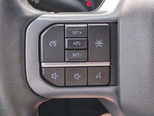Used 2023 Agate Black Metallic Ford XLT image 16