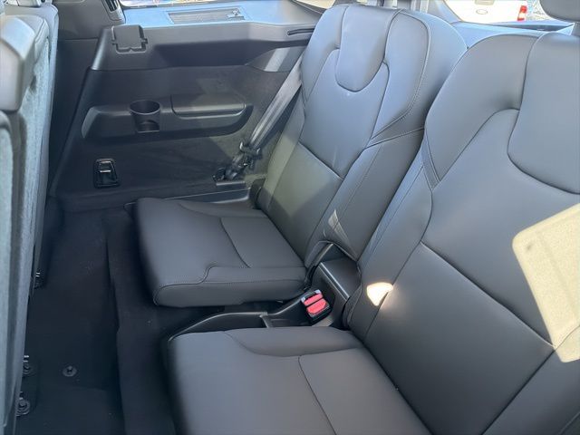 New 2026 Blue Volvo B5 Core image 12