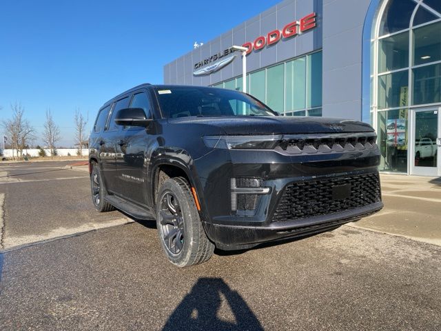 2026 Jeep Grand Wagoneer Limited - High Gloss Black exterior view 3