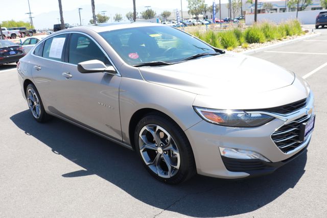 2024 Chevrolet Malibu LT photo