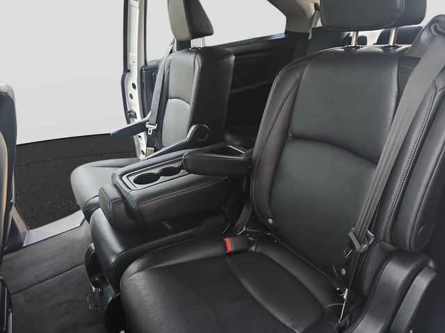 Used 2025 Honda Odyssey Van