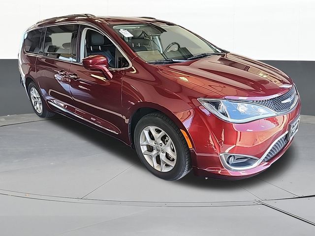 Velvet Red Pearlcoat 2020 Chrysler Pacifica Touring L FWD Minivan Front-Wheel Drive 9-Speed Automatic