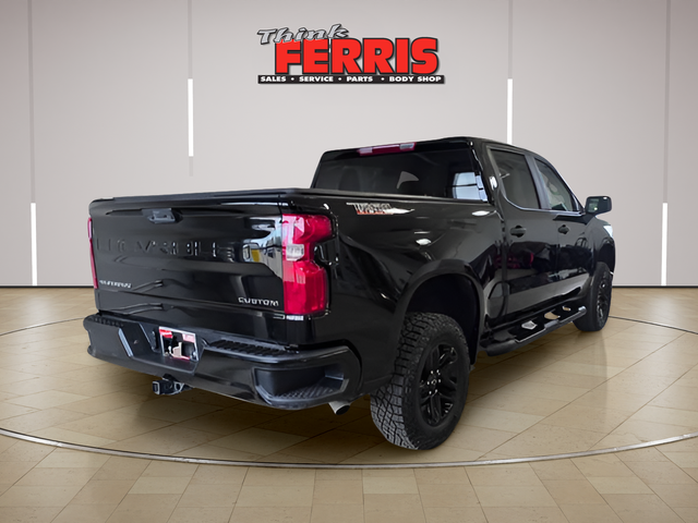 View vehicle photo 7