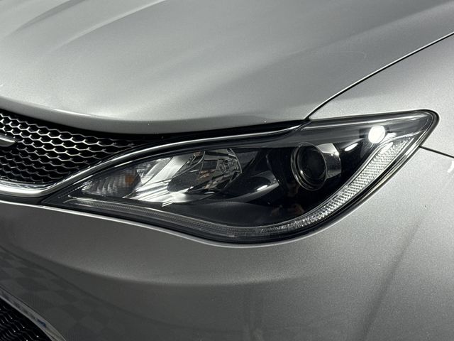 Used 2017 Chrysler Pacifica For Sale in Indianapolis, IN