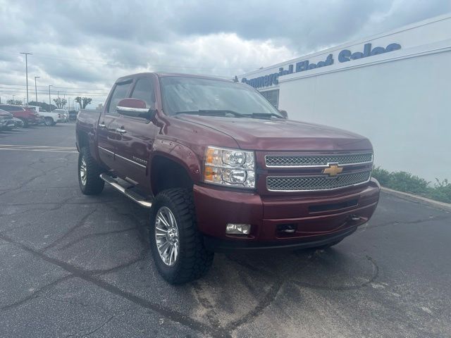 Red (Deep Ruby Metallic) 2013 Chevrolet Silverado 1500 Pickup Truck Four-Wheel Drive 6-Speed Automatic Overdrive