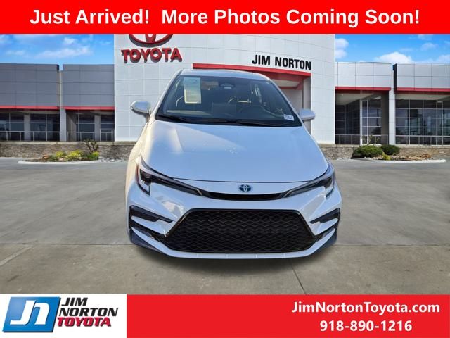 Used 2025 Toyota Corolla SE with VIN JTDBCMFE2SJ040247 for sale in Northfield, Minnesota