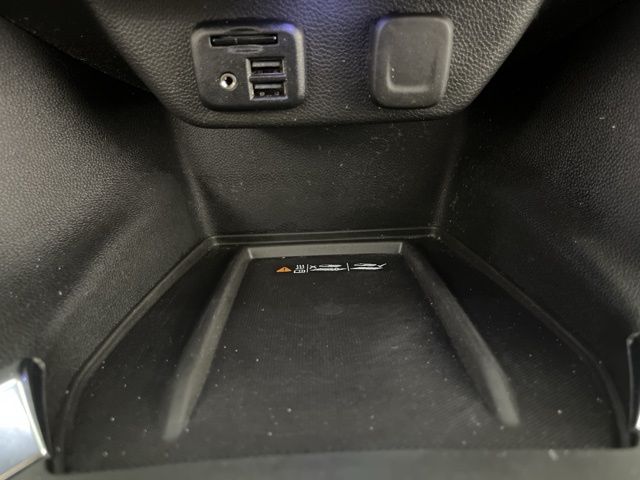 2022 Mosaic Black Metallic Chevrolet Traverse LT Leather AWD SUV