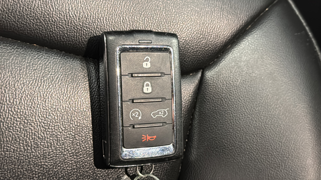 Used 2023 Bright White Clearcoat Jeep Limited image 20