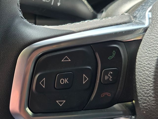 Used 2025 Blue Jeep Sahara image 13