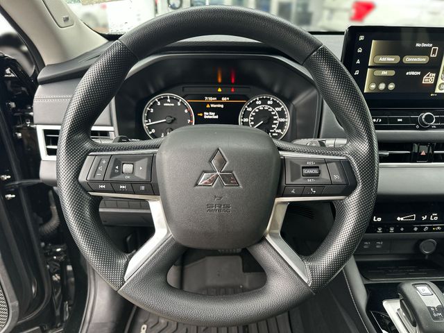 Used 2025  Mitsubishi ES image 15