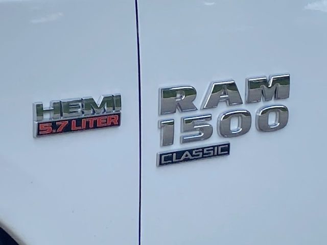 2022 Ram 1500 Classic SLT 30