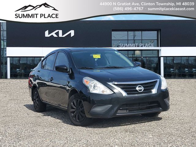2017 Nissan Versa S Plus