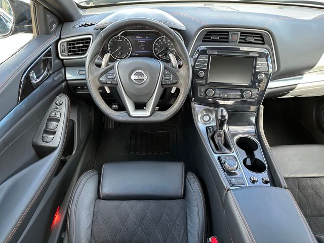 2023 Nissan Maxima SR 11