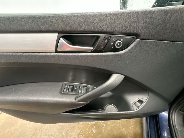 2012 Volkswagen Passat 2.5 SE Blue at Subaru and VW of Moon Township