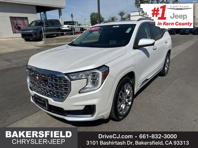 White Frost Tricoat 2023 GMC Terrain Denali AWD SUV / Crossover All-Wheel Drive 9-Speed Automatic