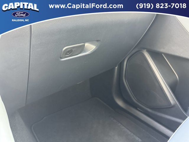 Used 2025 White Ford Platinum image 28