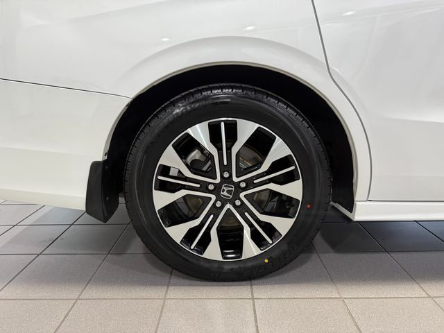 2025 Honda Odyssey Elite White at Superior Honda