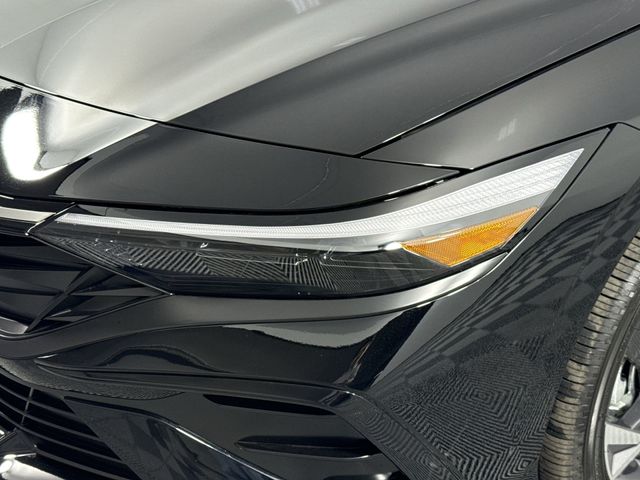 New 2025 Hyundai Elantra Hybrid For Sale in Indianapolis, IN