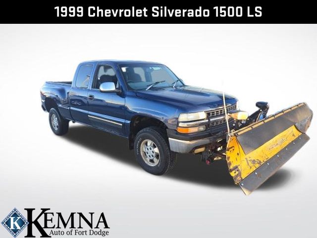 1999 Chevrolet Silverado 1500 LS Extended Cab 4WD