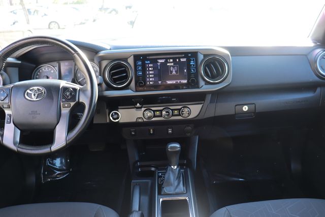 2017 Toyota Tacoma TRD Sport 13