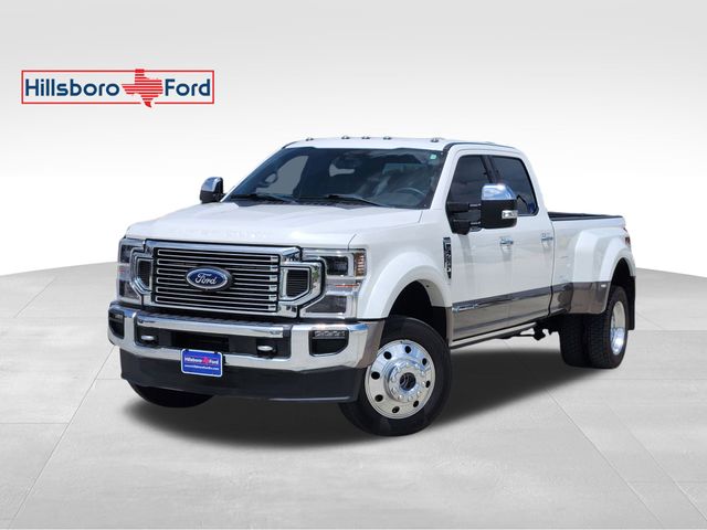 2022 White Ford F-450SD King Ranch Truck