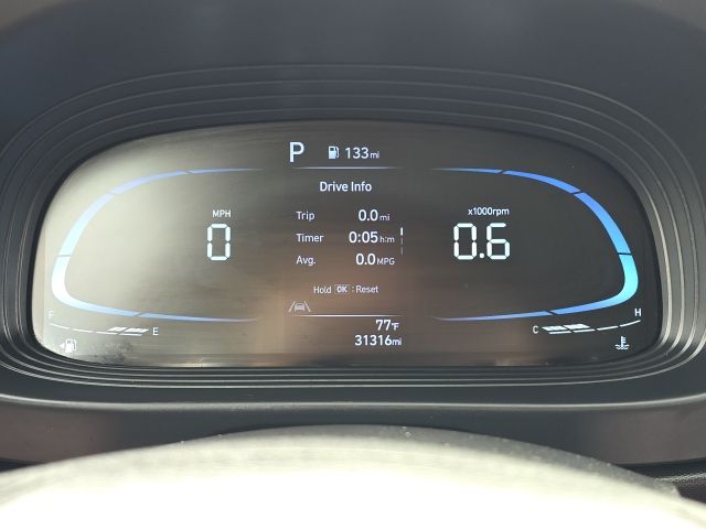 2024 Hyundai Venue Limited:B01873