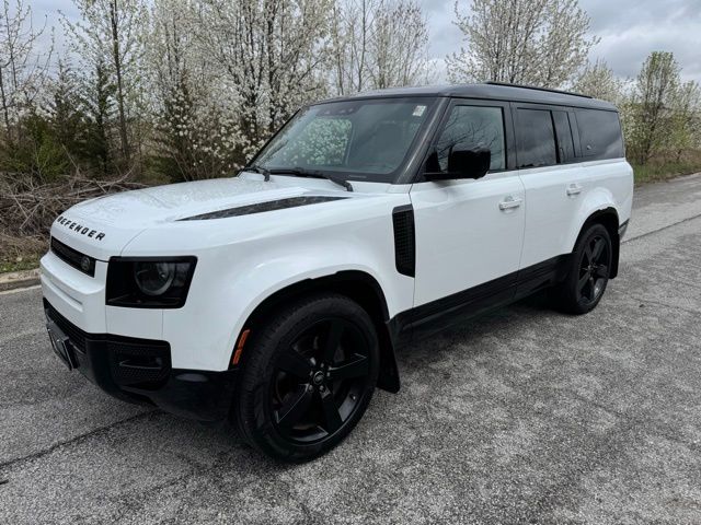 2024 Land Rover Defender 130 P400 X-Dynamic SE AWD