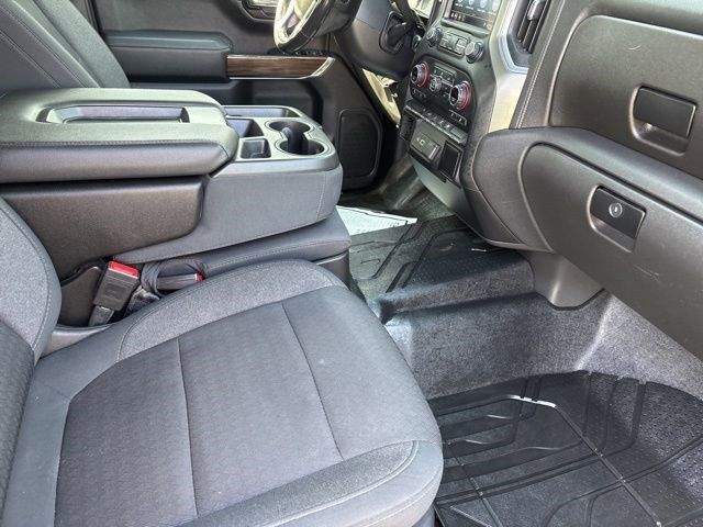 2020 Chevrolet Silverado 1500 RST photo