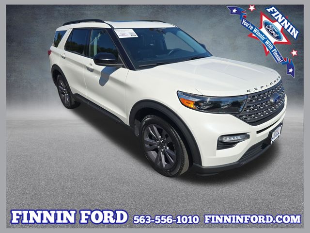 Star White Metallic Tri-Coat 2023 Ford Explorer SUV / Crossover All-Wheel Drive Automatic
