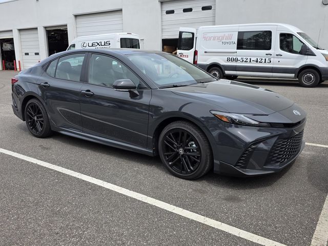 2025 Toyota Camry SE FWD