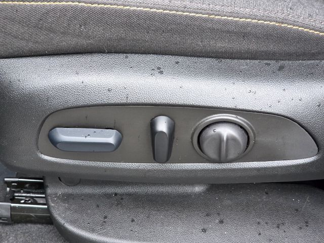 Used 2023 Gray Chevrolet LT image 18