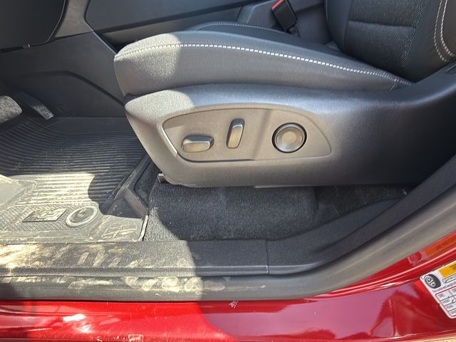 used 2024 Chevrolet Traverse car, priced at $35,731