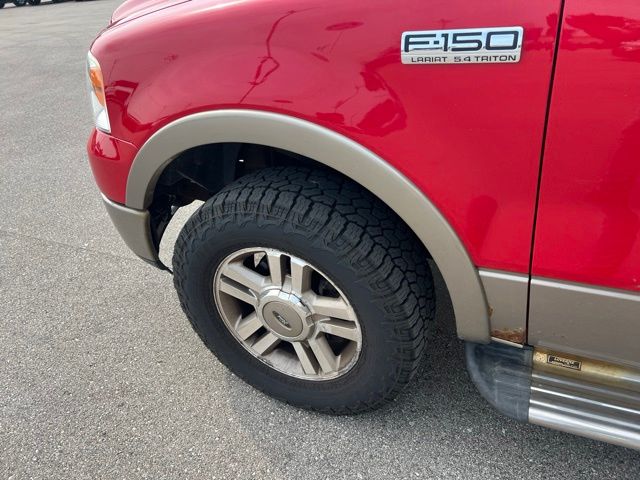 Used 2005 Red Ford XLT image 10