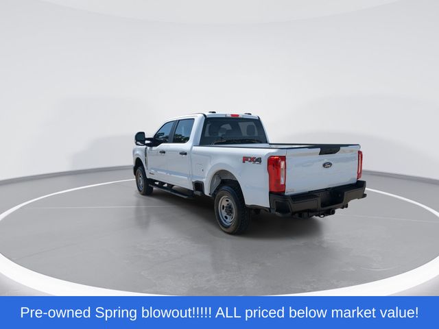 Used 2024 White Ford XL image 6