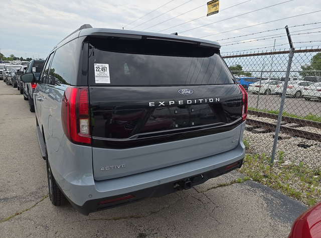 2025 Gray Metallic Ford Expedition Max Active 4X4 SUV