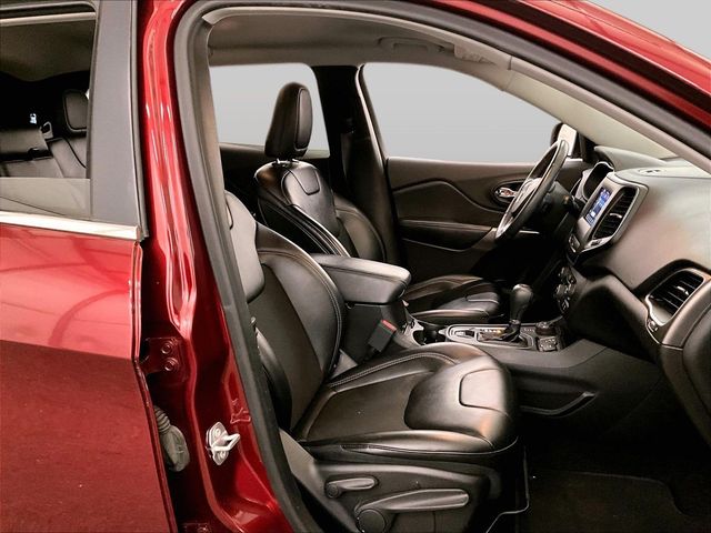 2019 Jeep Cherokee Latitude Plus Red at Auto Express Mitsubishi