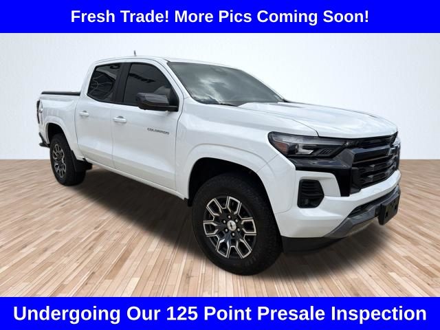 Summit White 2025 Chevrolet Colorado Z71 Crew Cab 4WD Pickup Truck Four-Wheel Drive 8-Speed Automatic