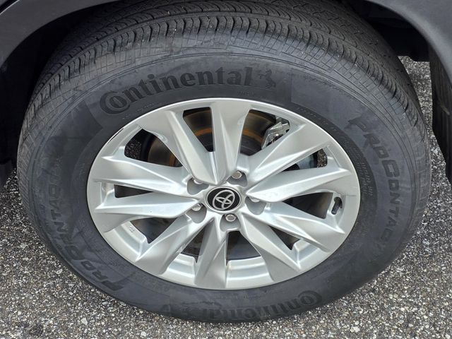Used 2023 Toyota Corolla Cross SUV