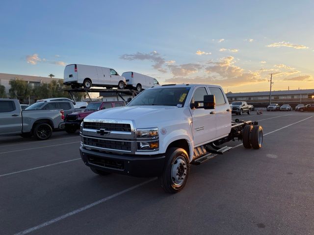 2024 Chevrolet Silverado 5500HD 84" CA Work Truck 10