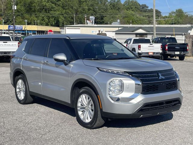 Silver 2024 Mitsubishi Outlander ES S-AWC SUV / Crossover All-Wheel Drive Continuously Variable Transmission