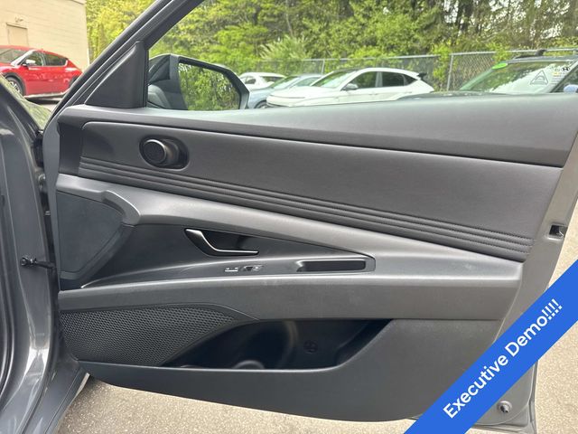 2025 Hyundai Elantra
