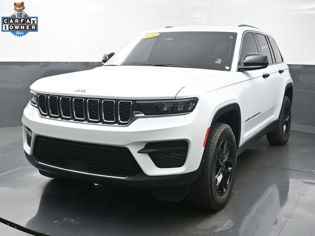 Bright White Clearcoat 2024 Jeep Grand Cherokee SUV / Crossover Four-Wheel Drive 8-Speed Automatic