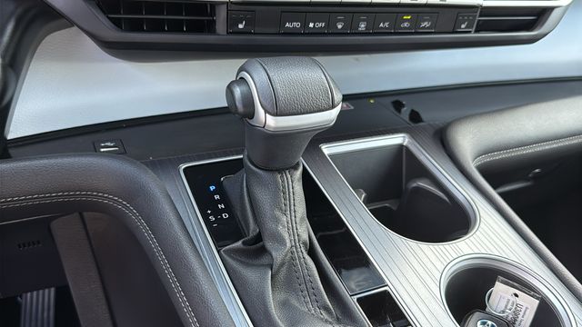 Used 2025 Toyota Sienna Van