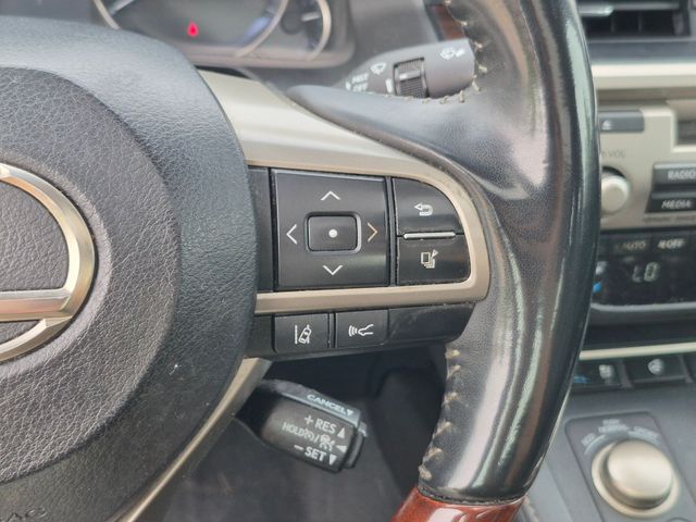 2018 Lexus ES - Image 18