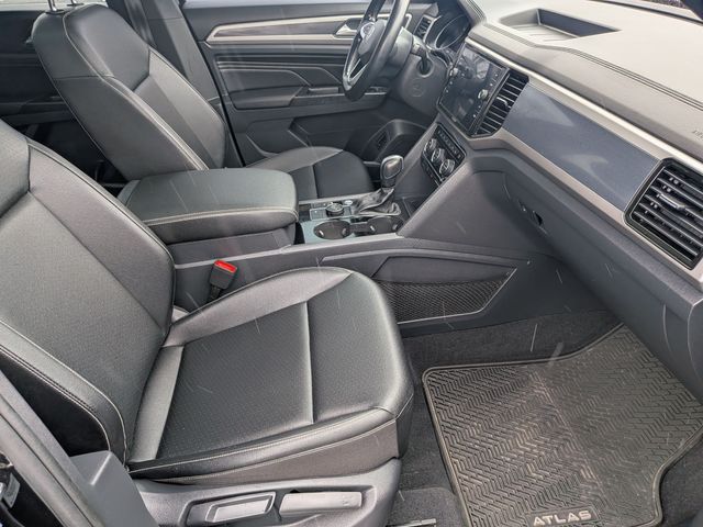 2020 Volkswagen Atlas Cross Sport - Image 31