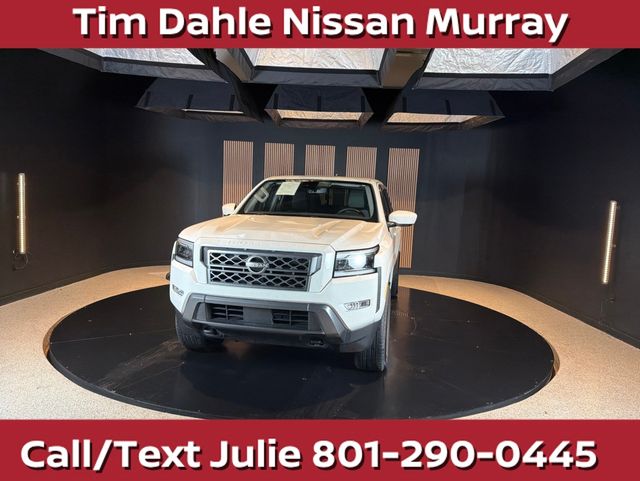 Glacier White 2024 Nissan Frontier Pickup Truck Four-Wheel Drive 9-Speed Automatic Overdrive