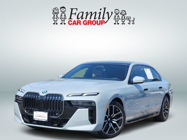 Brooklyn Gray Metallic 2026 BMW 7 Series Sedan All-Wheel Drive 8-Speed Automatic